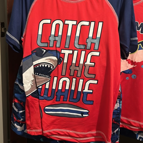 🦈 🦖 (4)NWT Boys Swimwear Set Bundle Size 4 - Picture 3 of 10